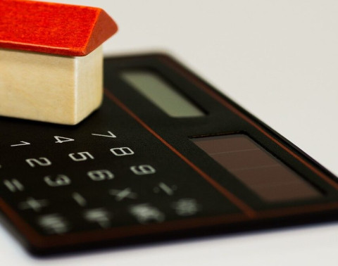 Ile zarabia pośrednik