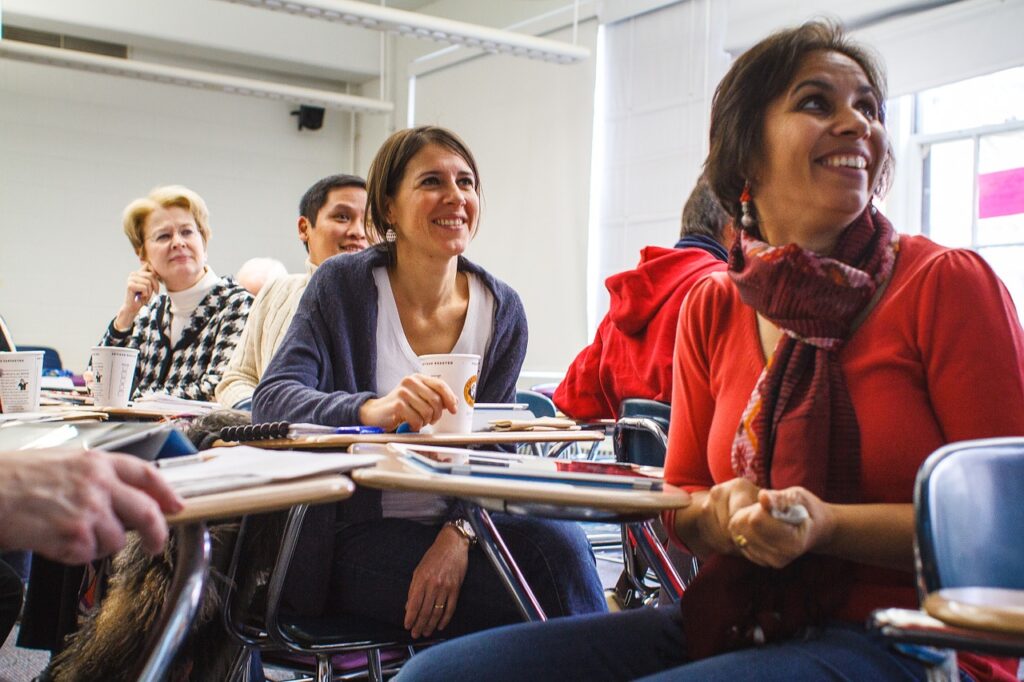 Akademik kontra mieszkanie - co jest korzystniejsze dla studenta?