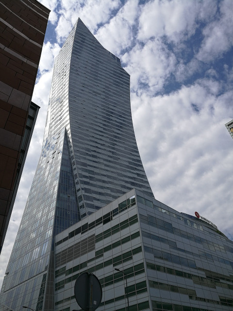 Warszawa na pierwszym miejscu! Rekordy na rynku nieruchomości w Polsce w 2022 roku