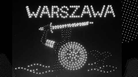 Pokaz Dronów w Warszawie Nocne Niebo Rozświetlone Nad Stolicą
