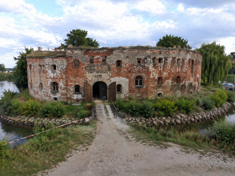 Forteca na wyspie Ostrówek